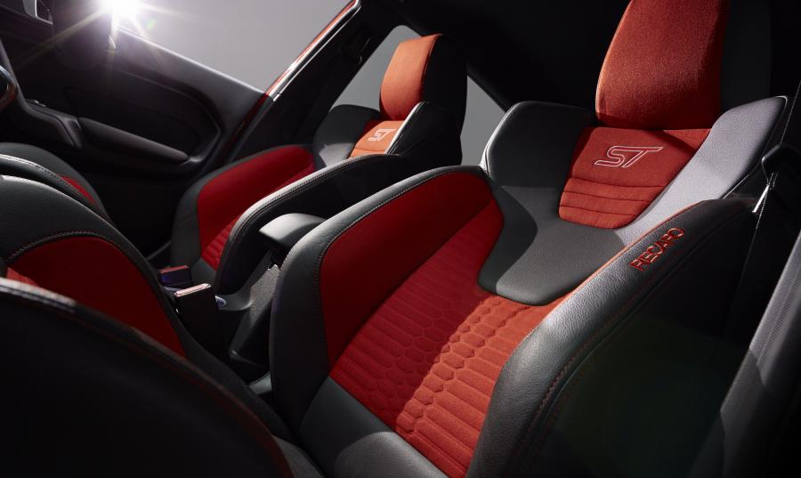  Ford Fiesta ST 2014 года  (US) (фото 5 из 78)